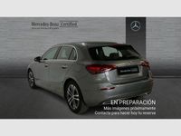 Usado Mercedes A180 136 CV (100 kW) 2024 Gris montaña (metalizado) Utilitario