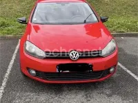 Usado VW Golf VII Advance 105 CV (77 kW) 2012 Rojo Berlina
