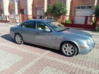 Usado Jaguar S-Type Executive 207 CV (152 kW) 2005 Azul Berlina