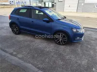 Usado VW Polo Sportline 90 CV (66 kW) 2016 Azul Berlina