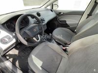 Usado Seat Ibiza Reference 70 CV (51 kW) 2010 Gris / plata Berlina