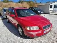 Käytetty Volvo V70 Momentum 140 HP (102 kW) 2005 Punainen Farmari