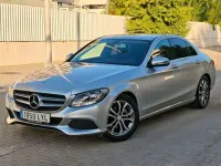 Usado Mercedes C200 Avantgarde 136 CV (100 kW) 2016 Gris / plata Berlina