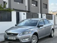 Usado Ford Mondeo Titanium 140 CV (102 kW) 2010 Gris / plata Berlina