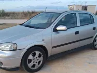 Usado Opel Astra Elegance 125 CV (91 kW) 2002 Gris / plata Berlina