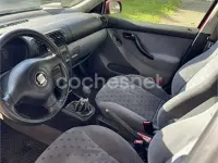 Usado Seat Toledo Sport 110 CV (80 kW) 1999 Granate Berlina