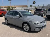Usado VW Golf VIII Life 110 CV (80 kW) 2021 Gris