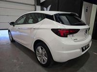 Usado Opel Astra Dynamic 110 CV (80 kW) 2019 Blanco Utilitario