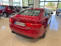 Usado Jaguar XE SE 179 CV (131 kW) 2021 Rojo Berlina