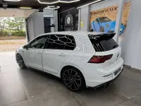 Usado VW Golf VIII GTI 245 CV (180 kW) 2021 Blanco Utilitario