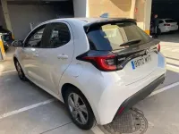 Usado Toyota Yaris Hybrid Active 116 CV (85 kW) 2025 Blanco Utilitario