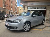 Usado VW Golf VII 105 CV (77 kW) 2012 Gris / plata Berlina