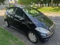 Usado Mercedes A180 Avantgarde 109 CV (80 kW) 2007 Negro Monovolumen