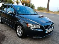 Usado Volvo V50 Summum 115 CV (84 kW) 2010 Gris / plata Familiar