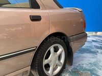 Usado Ford Sierra 123 CV (90 kW) 1987 Beige Berlina