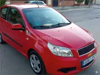 Usado Chevrolet Aveo LS 101 CV (74 kW) 2010 Rojo Berlina