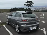 Usado Seat Ibiza CUPRA 160 CV (117 kW) 2005 Gris / plata Utilitario