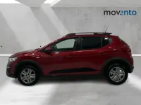 Usado Dacia Sandero Comfort 91 CV (66 kW) 2022 Rojo Berlina