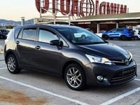 Usado Toyota Verso Advance 113 CV (83 kW) 2014 Gris / plata Monovolumen