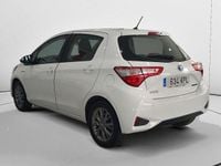 Usado Toyota Yaris Hybrid Active 100 CV (73 kW) 2018