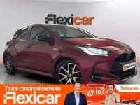 Usado Toyota Yaris Active 116 CV (85 kW) 2020 Rojo Utilitario