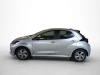Usado Mazda 2 Exclusive-Line 117 CV (86 kW) 2024 Plateado Utilitario