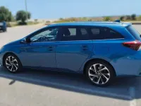 Usado Toyota Auris 111 CV (81 kW) 2016 Azul Familiar