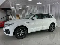 Begagnad VW Touareg R-line 286 HK (210 kW) 2023 Vit SUV