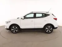 Usado MG ZS Luxury 114 kW (156 CV) 2022 Blanco SUV