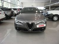 Usado Alfa Romeo Stelvio Edizione Speciale 210 CV (154 kW) 2018 Gris / plata SUV