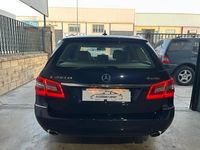 Usado Mercedes E350 Elegance 265 CV (194 kW) 2011 Azul
