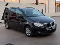 Usado VW Touran Advance 105 CV (77 kW) 2010 Negro Monovolumen