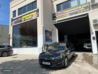 Usado Opel Astra 160 CV (117 kW) 2016 Negro Familiar