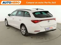 Usado Seat Leon Style 150 CV (110 kW) 2020 Blanco Familiar