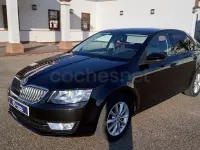 Usado Skoda Octavia Ambition 105 CV (77 kW) 2013 Negro Berlina