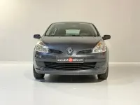 Usado Renault Clio II Authentique 85 CV (62 kW) 2007 Gris / plata Berlina