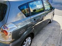 Usado Toyota Corolla Verso Sol 129 CV (94 kW) 2006 Gris / plata Monovolumen