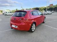 Usado Seat Leon Sport 160 CV (117 kW) 2009 Rojo Utilitario