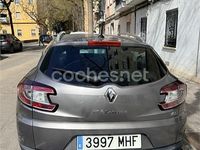 Usado Renault Mégane GrandTour Dynamique 110 CV (80 kW) 2011 Gris / plata Familiar