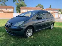 Usado Citroën Xsara Picasso Exclusive 92 CV (67 kW) 2012 Azul Monovolumen