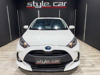 Usado Toyota Yaris Hybrid Active 116 CV (85 kW) 2023 Blanco Berlina