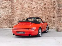 Usado Porsche 993 286 CV (210 kW) 1997 Rojo Descapotable