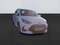 Usado Toyota Yaris Business Edition 116 CV (85 kW) 2022 Blanco Utilitario