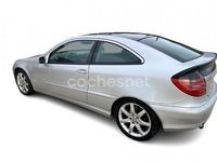 Usado Mercedes C220 143 HP (105 kW) 2001 Cinzento Sedan