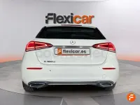 Usado Mercedes A180 116 CV (85 kW) 2022 Blanco Berlina