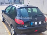 Usado Peugeot 206 90 CV (66 kW) 2004 Negro Berlina