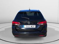 Usado Opel Astra Business Elegance 122 CV (89 kW) 2020 Negro Familiar
