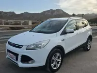 Usado Ford Kuga Titanium S 150 CV (110 kW) 2015 Blanco SUV
