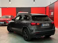 Usado Mercedes GLA200 163 CV (119 kW) 2025 Gris / plata SUV
