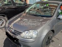 Usado VW Golf V Trendline 102 CV (75 kW) 2008 Gris / plata Familiar